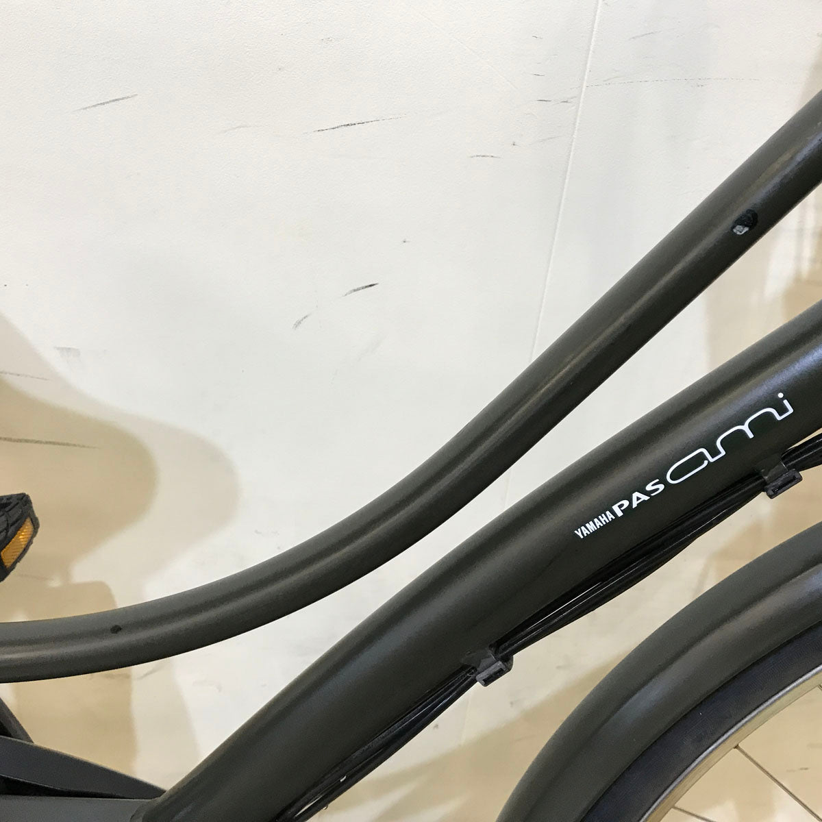 ヤマハ PAS Ami パス アミ カーキ 26インチ KX016 【中古車】
