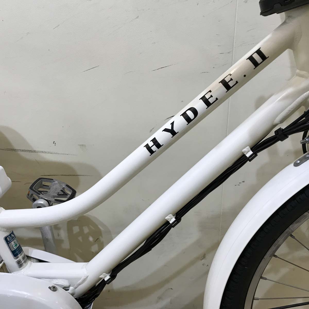 ブリヂストン HYDEE 2 ハイディ ツー ホワイト 26インチ KX025【中古車】