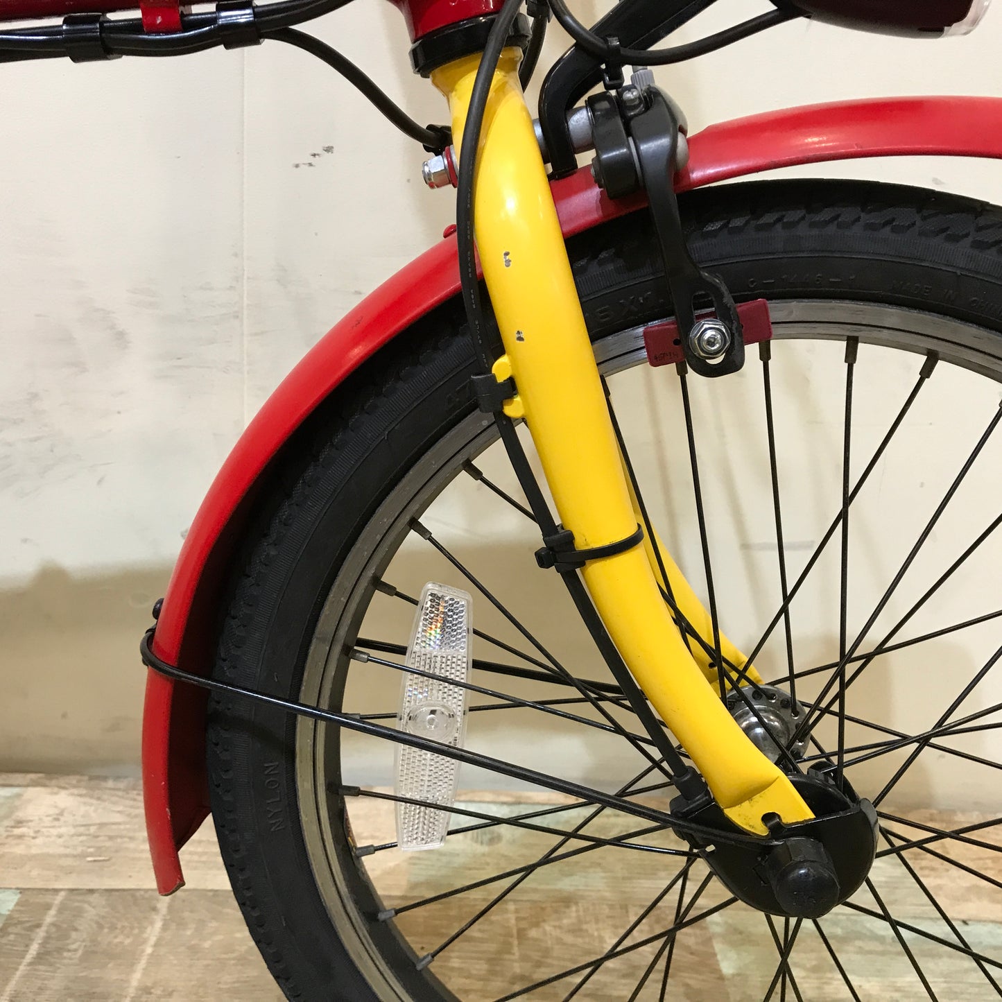 折りたたみ パナソニック オフタイム レッド × イエロー 前18×後20インチ KN134【中古車】