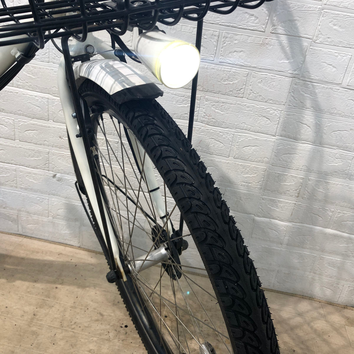 ブリヂストン HYDEE B ハイディ ビー ホワイト 26インチ YV090 【中古車】