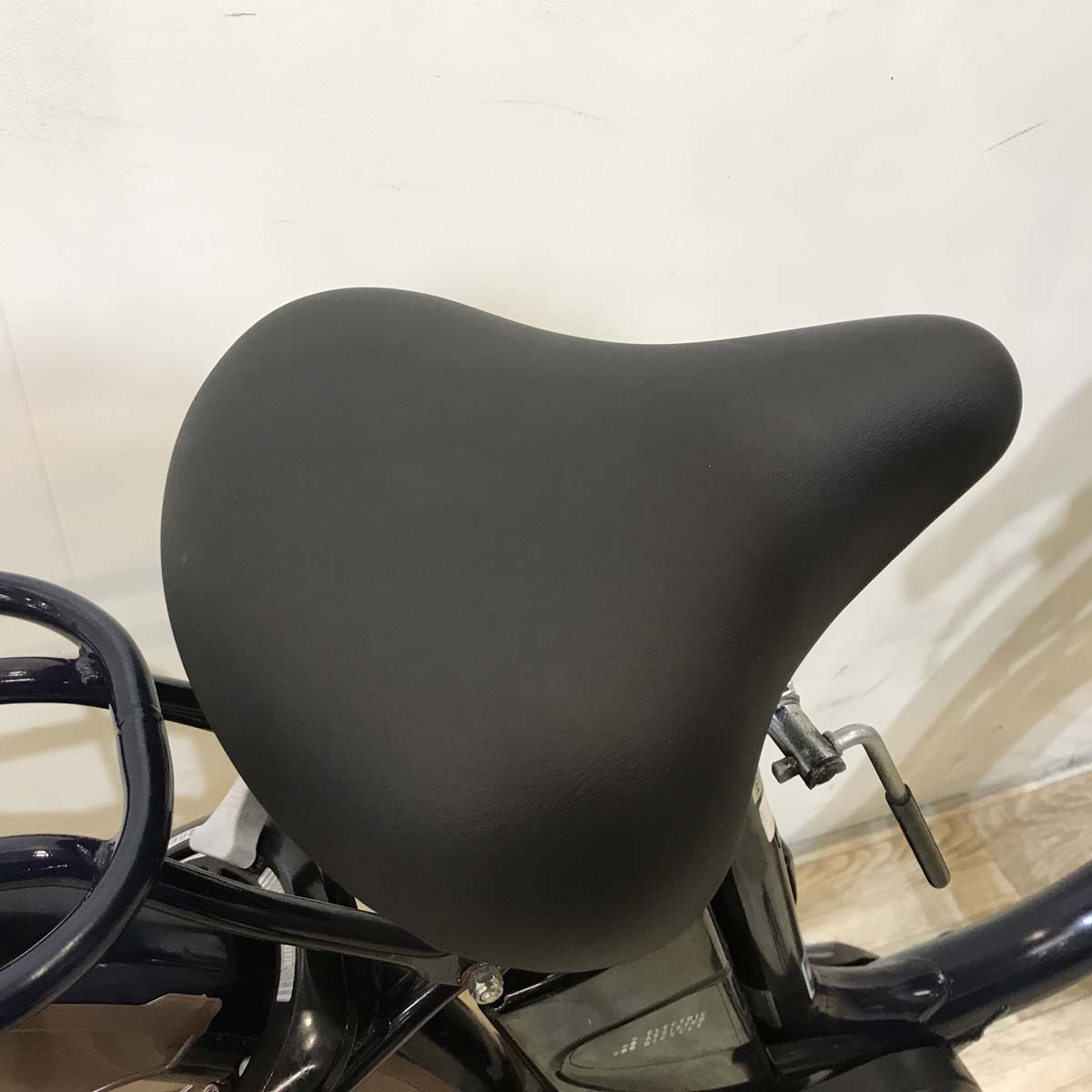ブリヂストン アシスタ ベーシック ネイビー 26インチ KX038 【中古車】