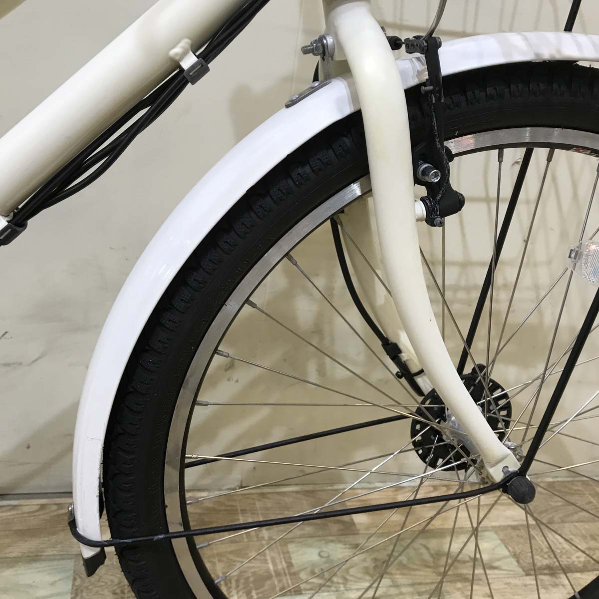 ブリヂストン HYDEE B ハイディ ビー ホワイト 26インチ KX055 【中古車】