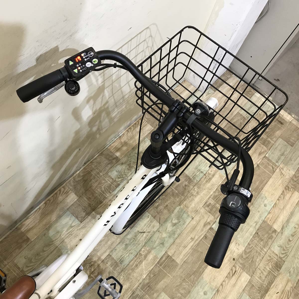 ブリヂストン HYDEE B ハイディ ビー ホワイト 26インチ KX055 【中古車】