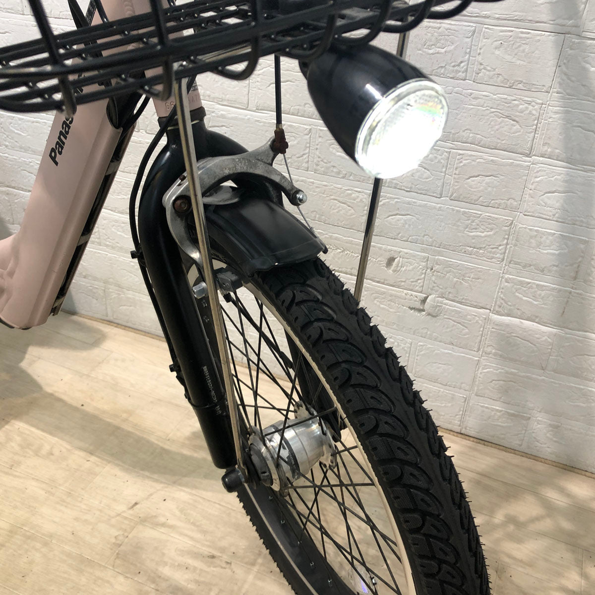 パナソニック ギュット アニーズ ピンク 20インチ YV119【中古車】