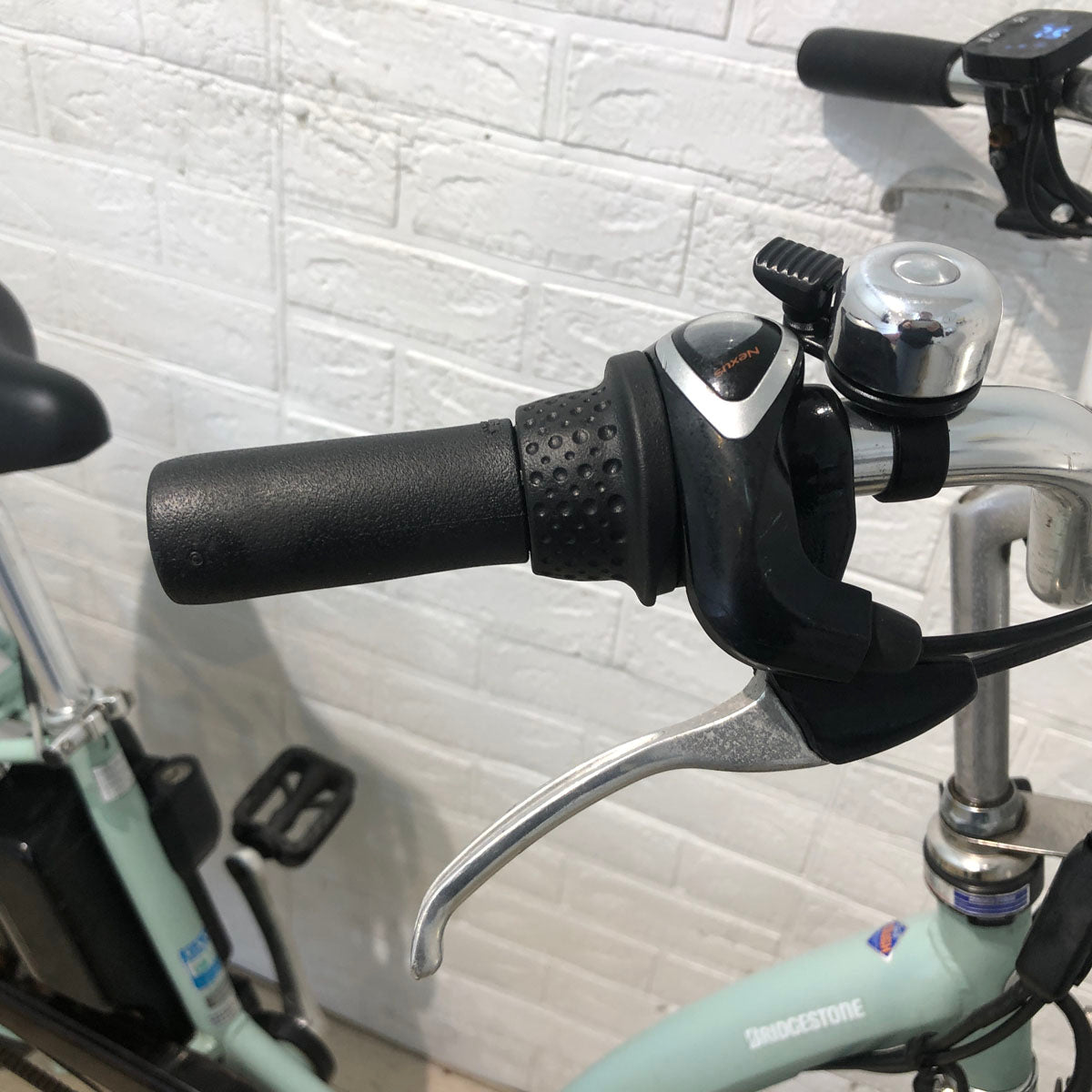 ブリヂストン フロンティア DX ミント 26インチ YV126 【中古車】