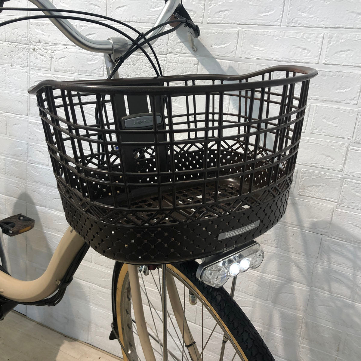 ブリヂストン アシスタ DX ベージュ 26インチ YV129 【中古車】