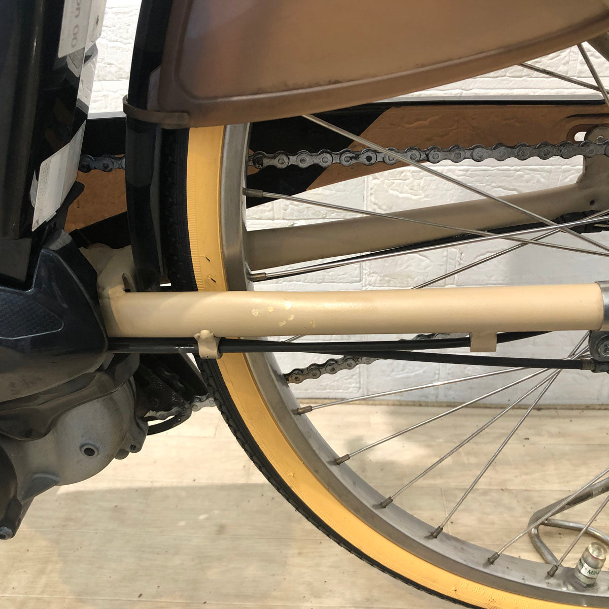 ブリヂストン アシスタ DX ベージュ 26インチ YV129 【中古車】