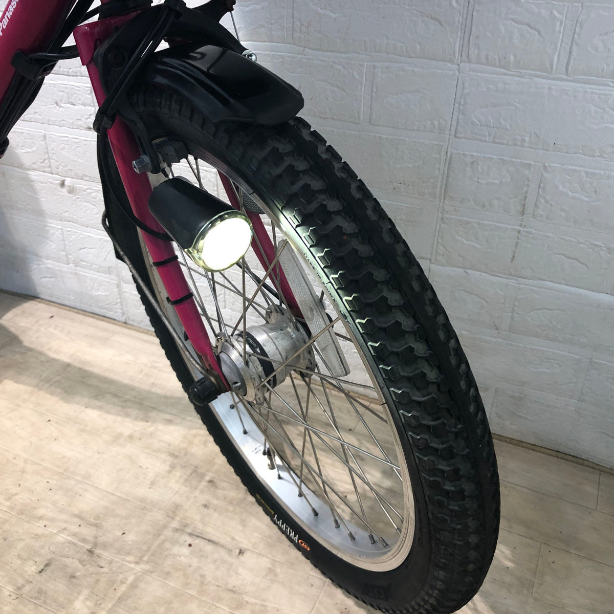パナソニック ギュット ミニ DX ピンク 20インチ YV132【中古車】