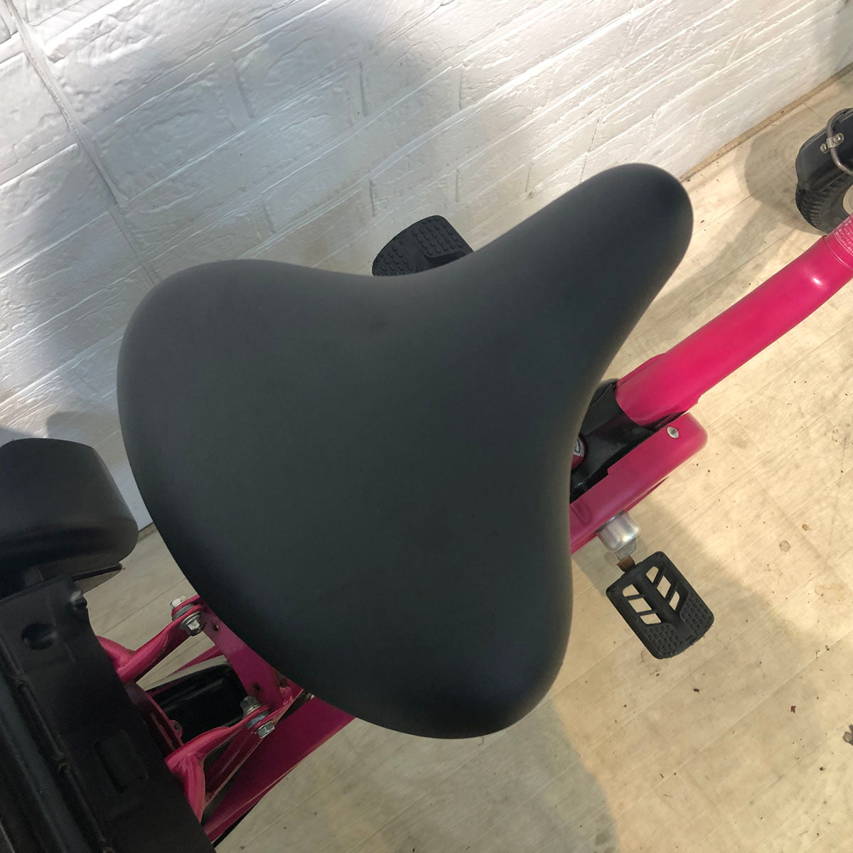 パナソニック ギュット ミニ DX ピンク 20インチ YV132【中古車】