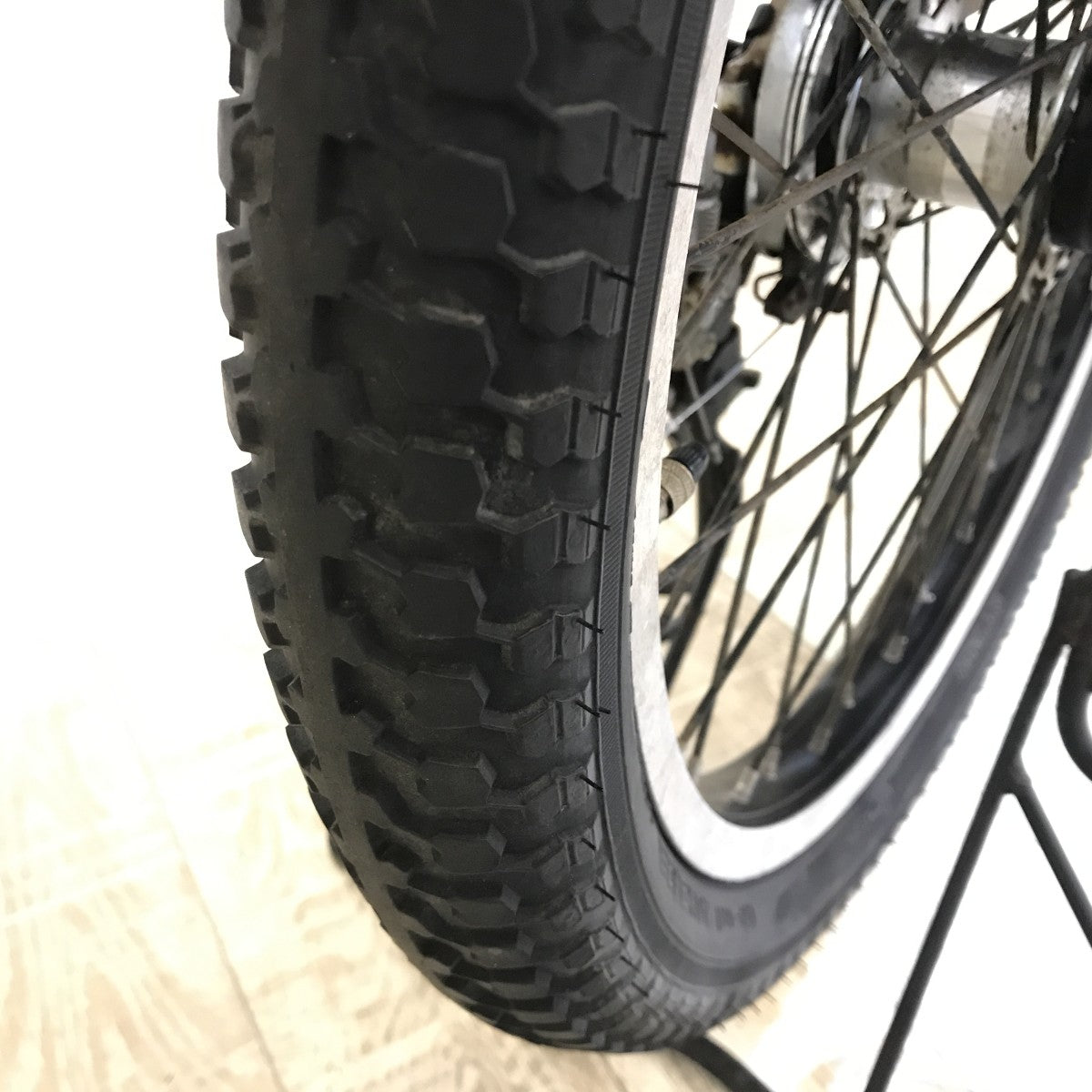 パナソニック ギュットアニーズ ゴールド 20インチ KH010 【中古車】