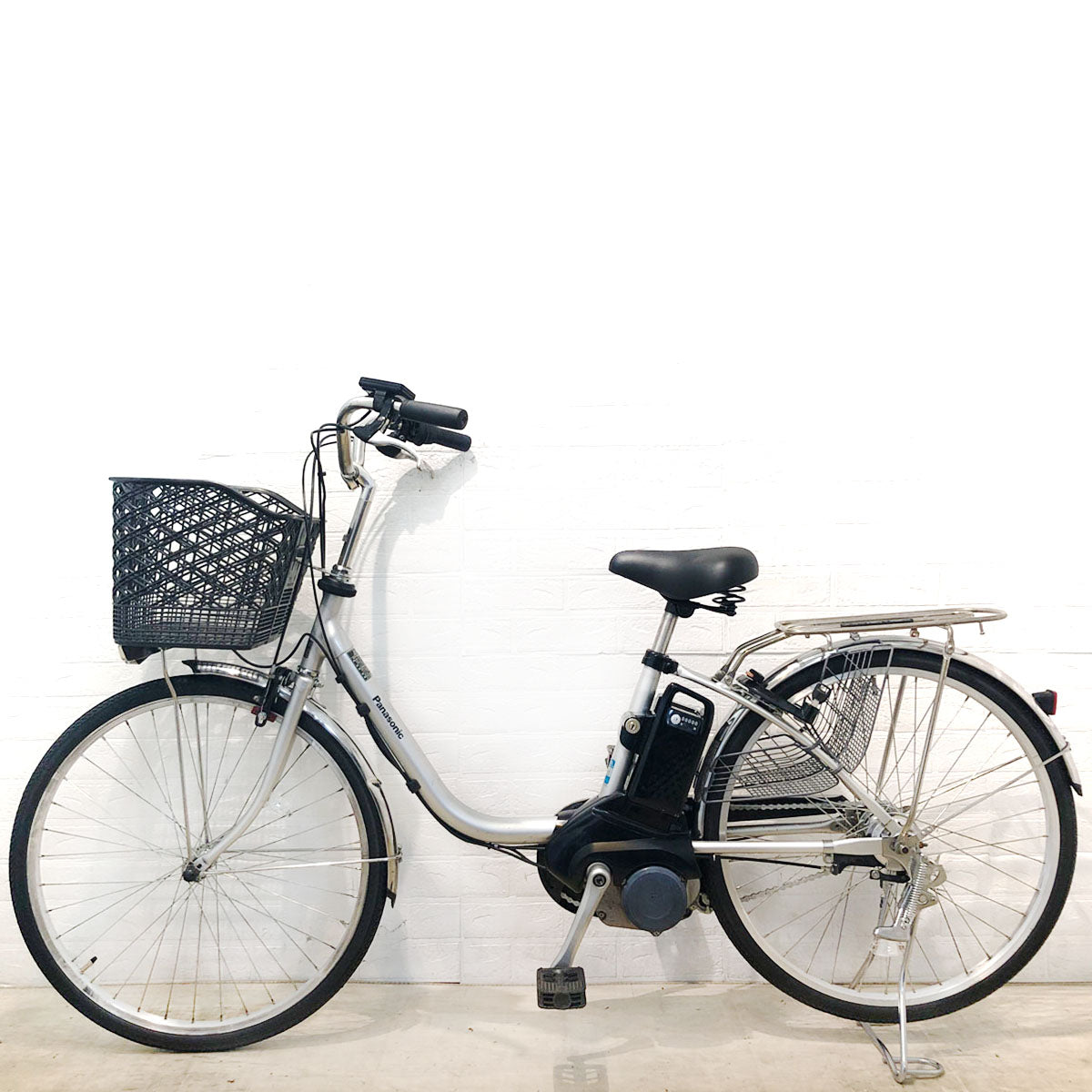パナソニック ビビ SX シルバー 24インチ YW002【中古車】