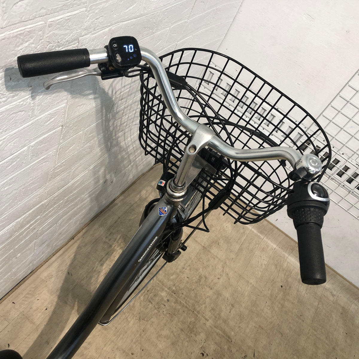 ブリヂストン フロンティア シルバー 26インチ YW004 【中古車】