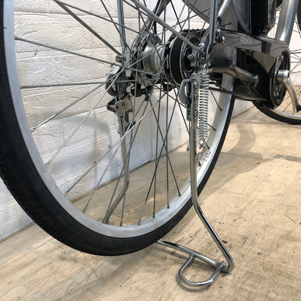 ブリヂストン フロンティア シルバー 26インチ YW004 【中古車】