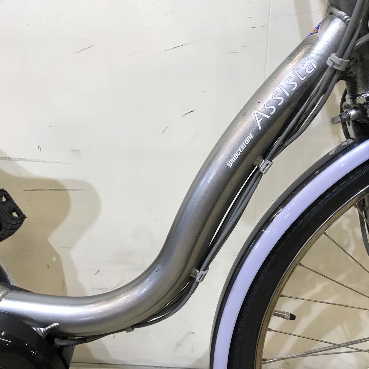 ブリヂストン アシスタ DX シルバー 26インチ KX077 【中古車】