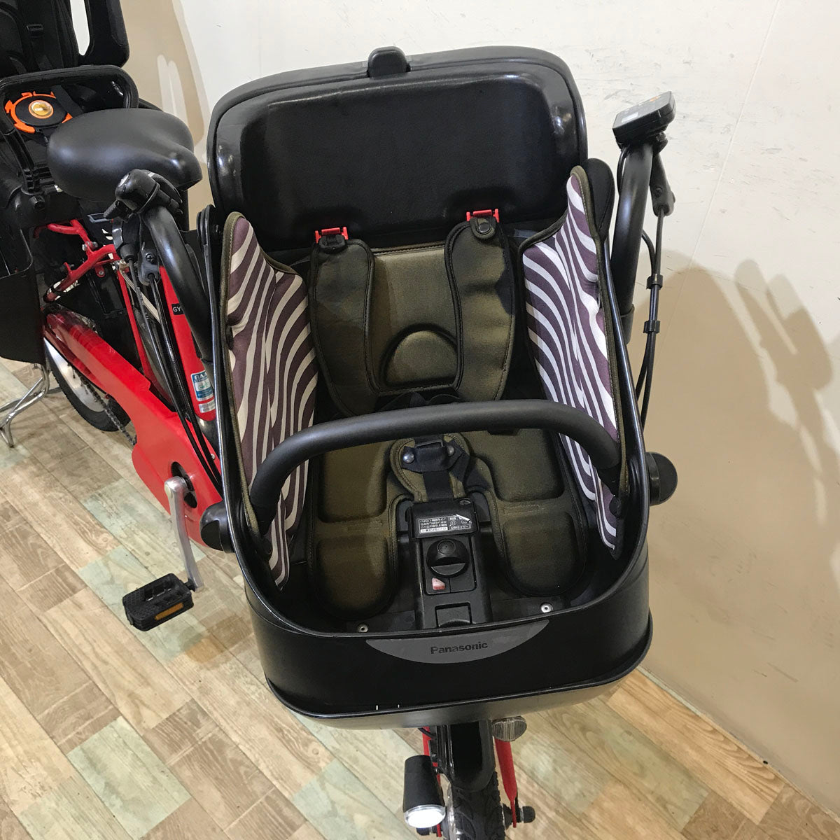 パナソニック ギュット ミニ DX レッド 20インチ KT035【中古車】