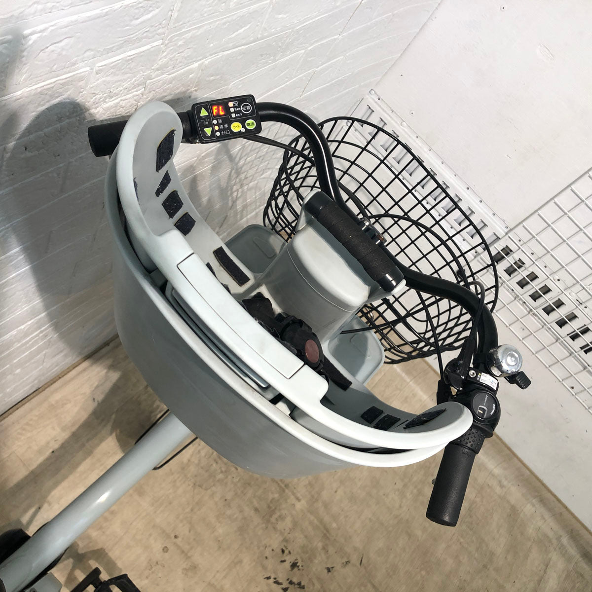 ブリヂストン bikke 2 e ビッケ ツー イー グレー 20インチ YW008 【中古車】