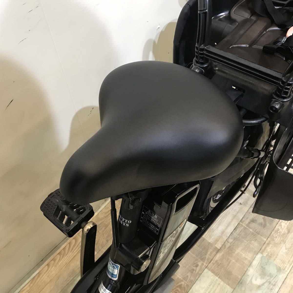 パナソニック ギュット アニーズ ブラック 20インチ KT044【中古車】