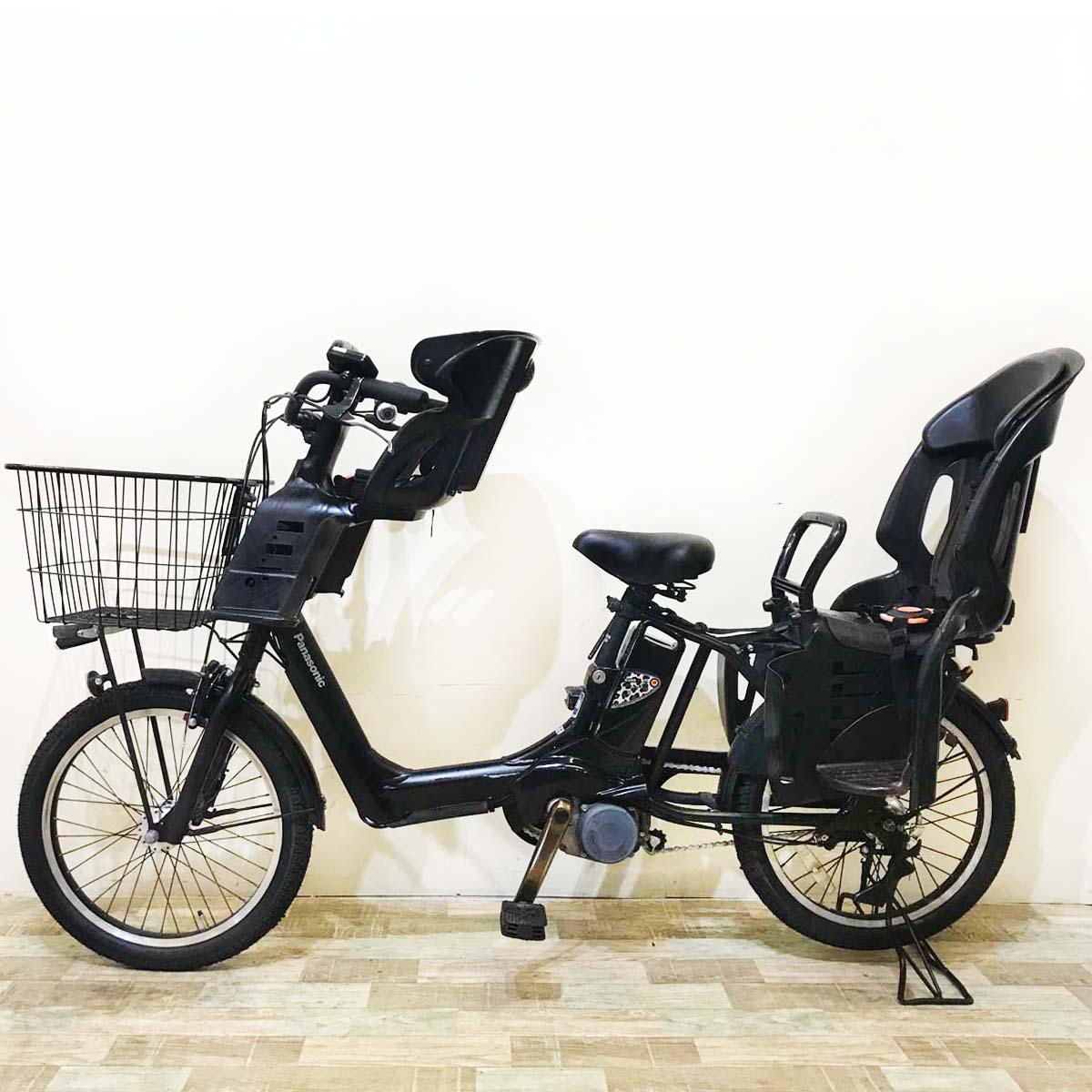 パナソニック ギュット アニーズ ブラック 20インチ KT044【中古車】