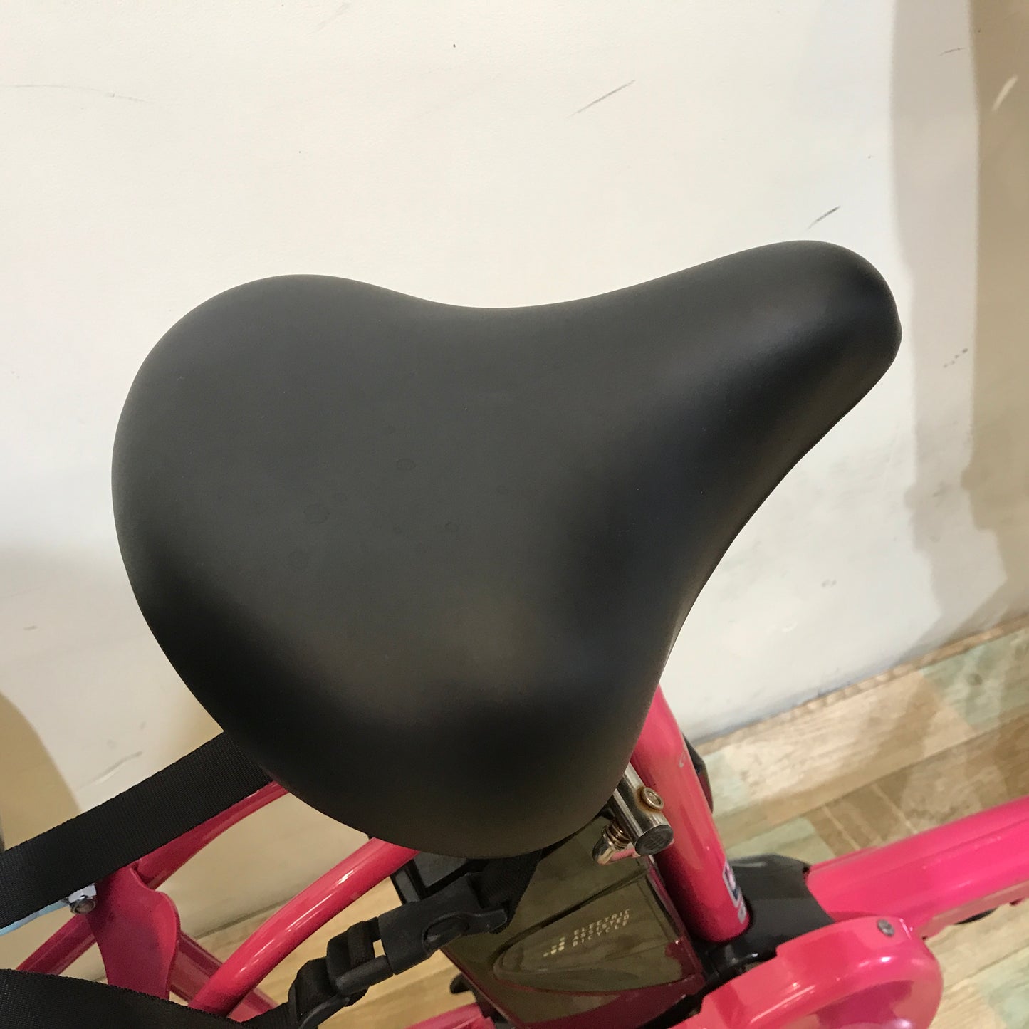 パナソニック ギュット ミニ DX ピンク×水色 20インチ KO065 【中古車】
