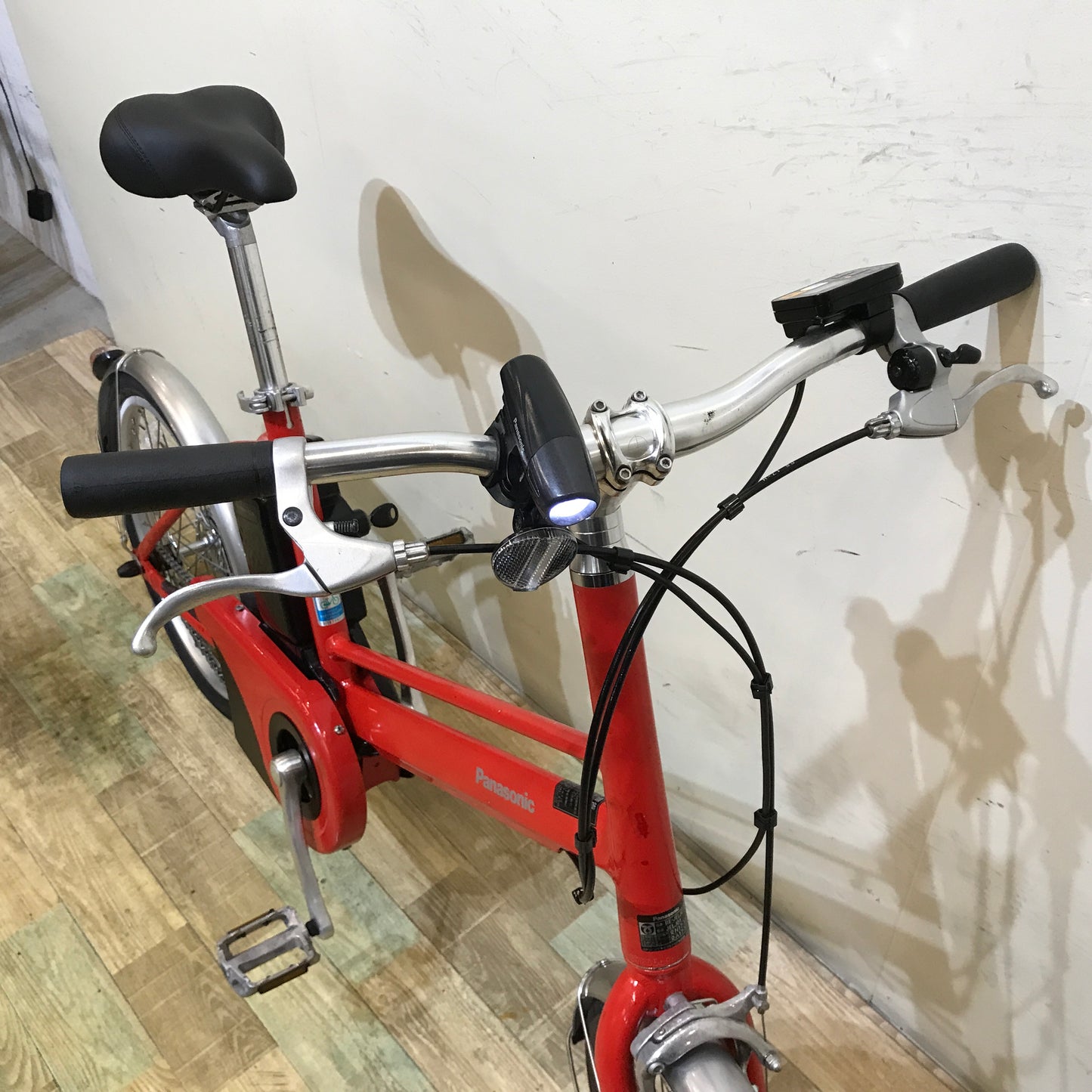パナソニック J コンセプト レッド 20インチ KO069 【中古車】