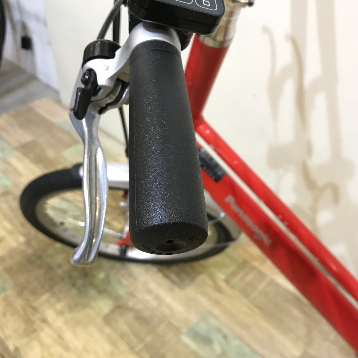 パナソニック J コンセプト レッド 20インチ KO069 【中古車】