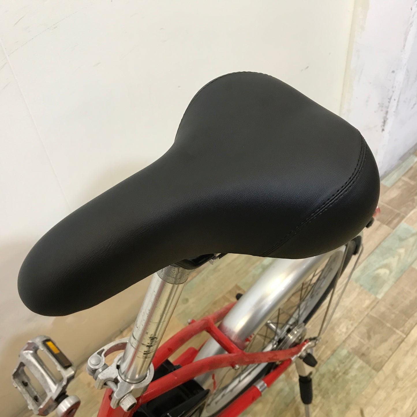 パナソニック J コンセプト レッド 20インチ KO069 【中古車】