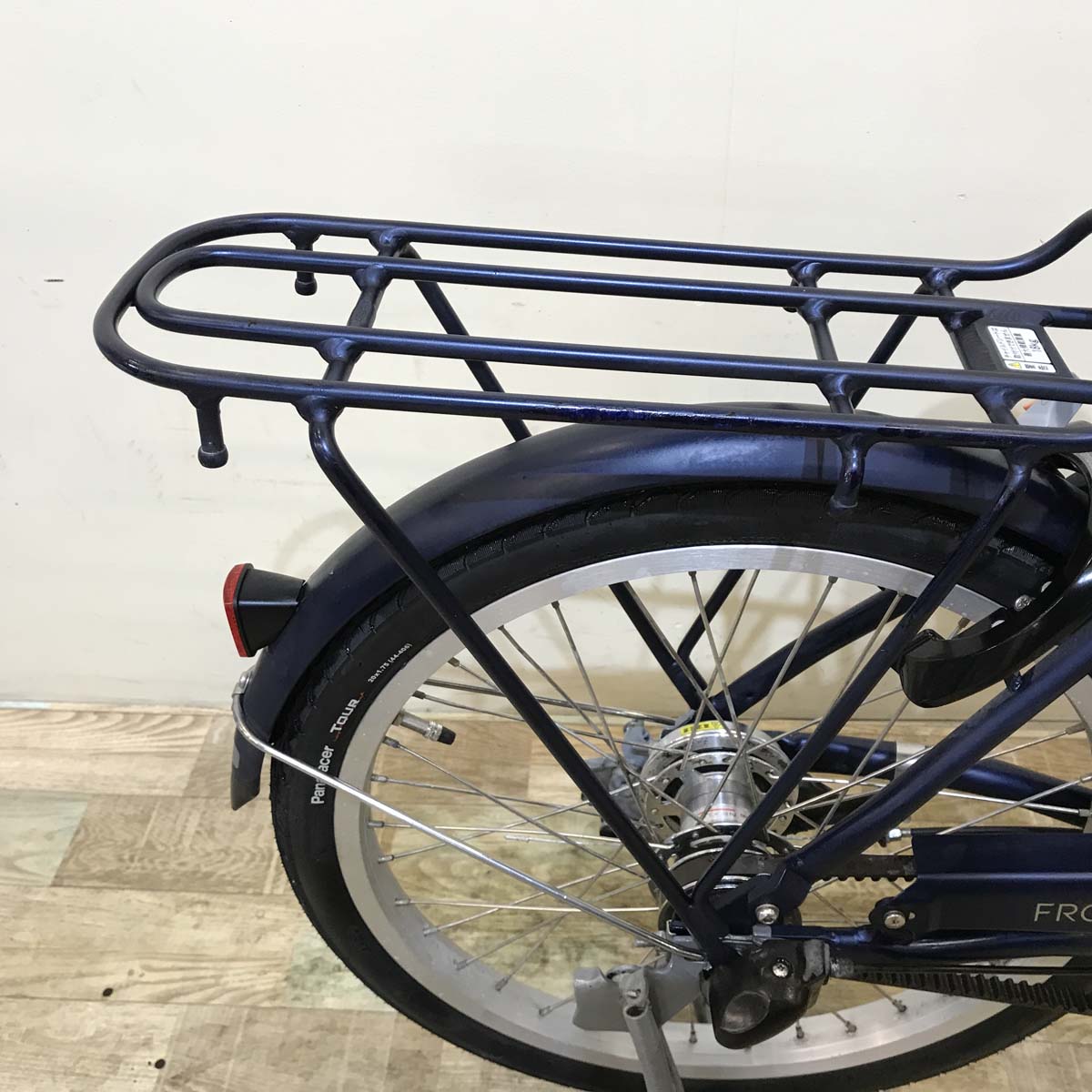 ブリヂストン フロンティア ラクット20 ネイビー 20インチ KX106 【中古車】