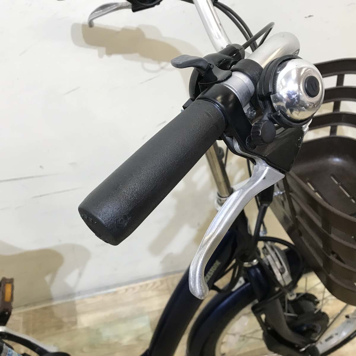 ブリヂストン フロンティア ラクット20 ネイビー 20インチ KX106 【中古車】