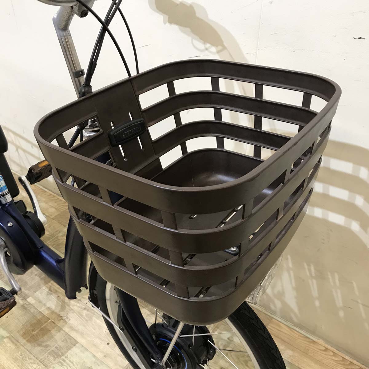 ブリヂストン フロンティア ラクット20 ネイビー 20インチ KX106 【中古車】