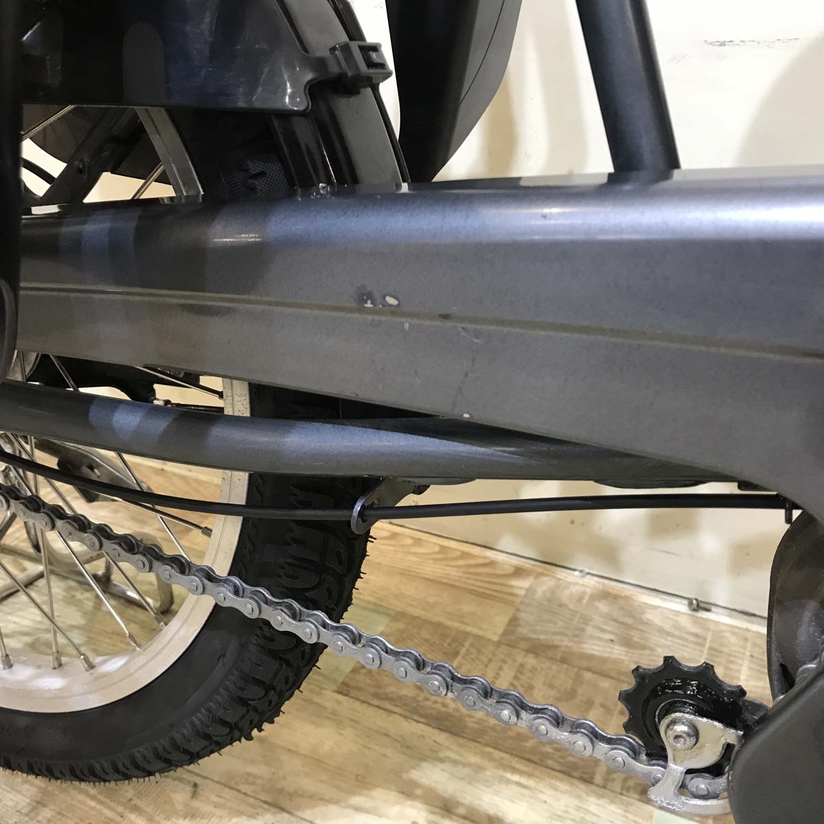 パナソニック ギュット ミニ DX グレー 20インチ KT061【中古車】