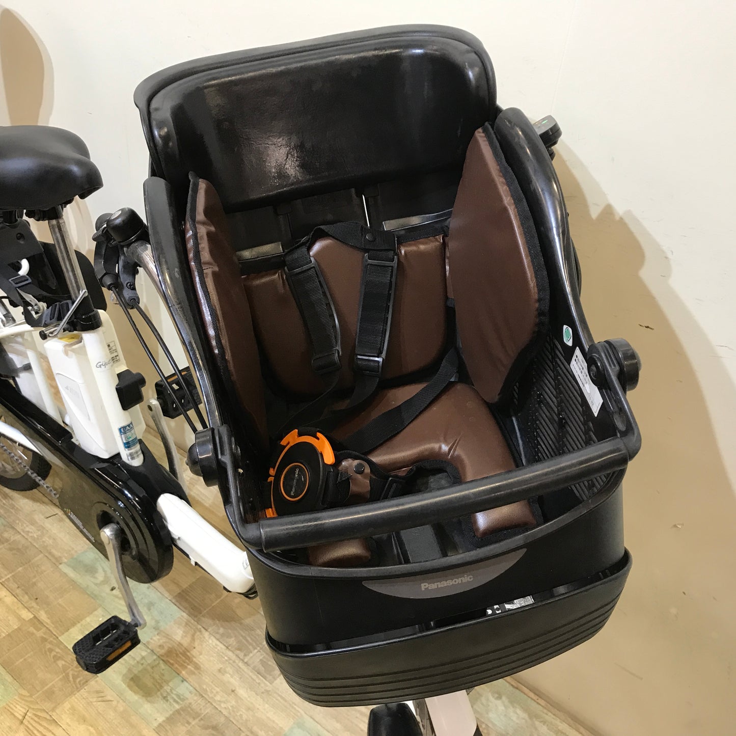 パナソニック ギュット ミニ ホワイト 20インチ KO081 【中古車】