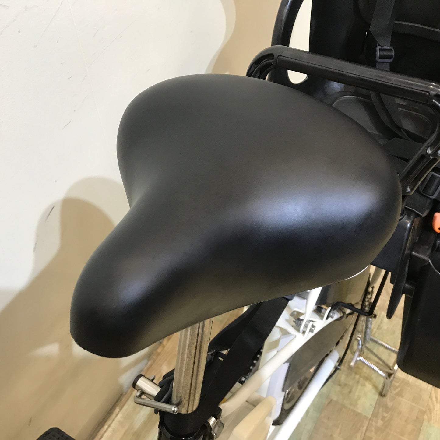パナソニック ギュット ミニ ホワイト 20インチ KO081 【中古車】
