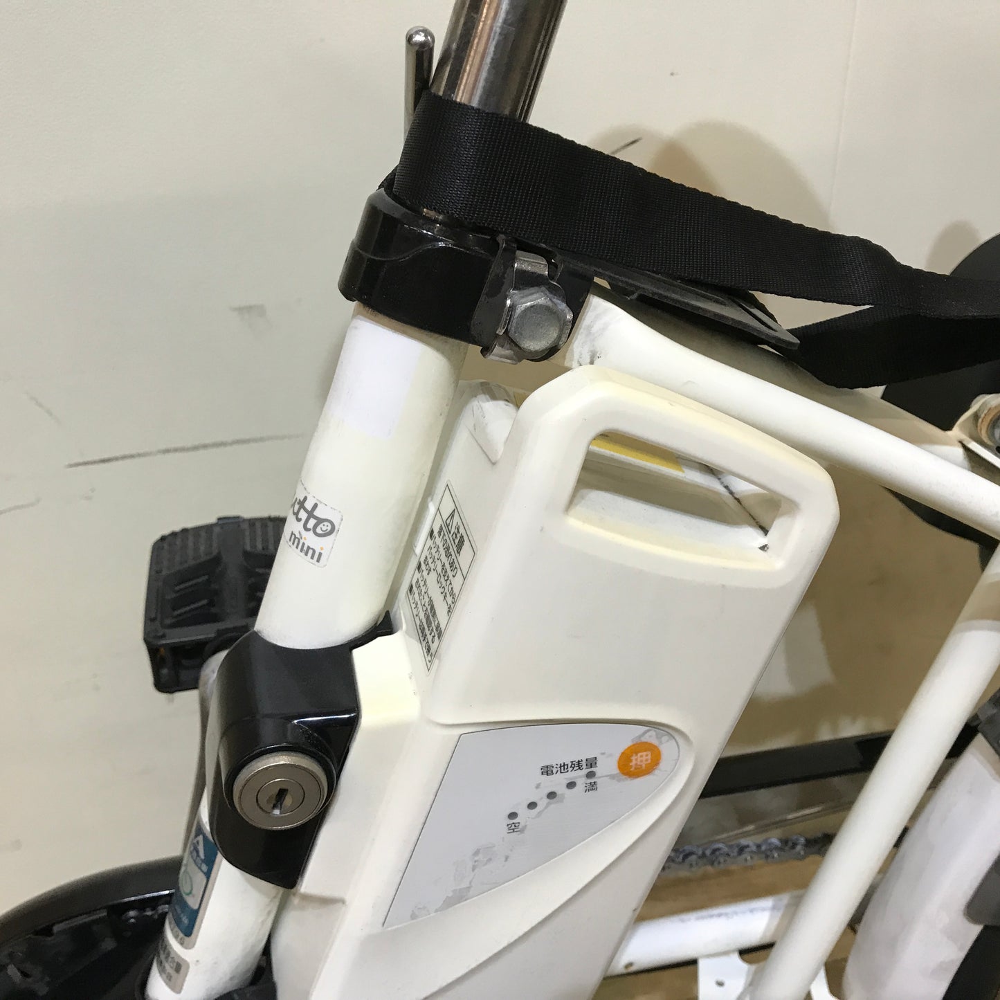パナソニック ギュット ミニ ホワイト 20インチ KO081 【中古車】
