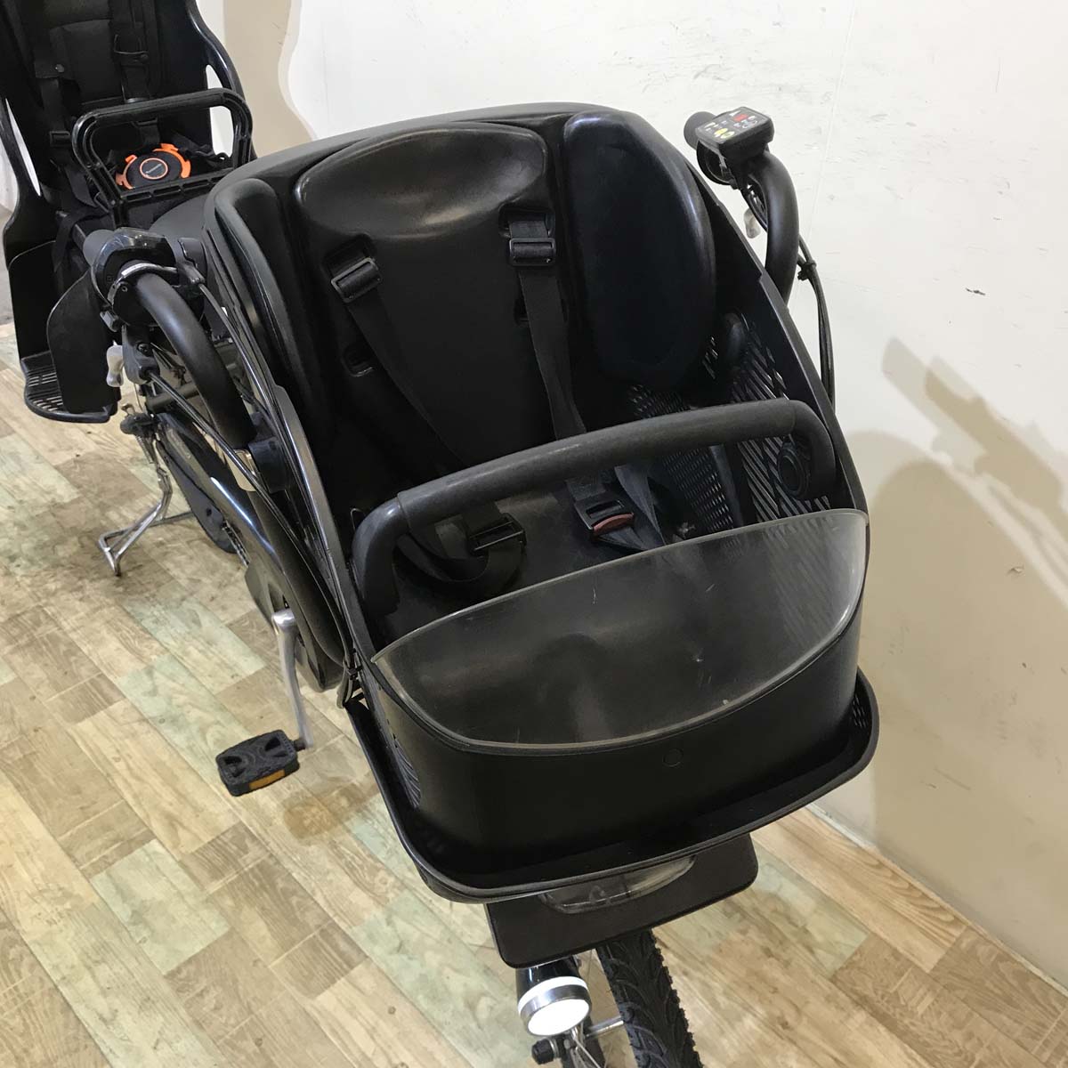 ブリヂストン アンジェリーノ プティット e カーキ 20インチ KX114【中古車】