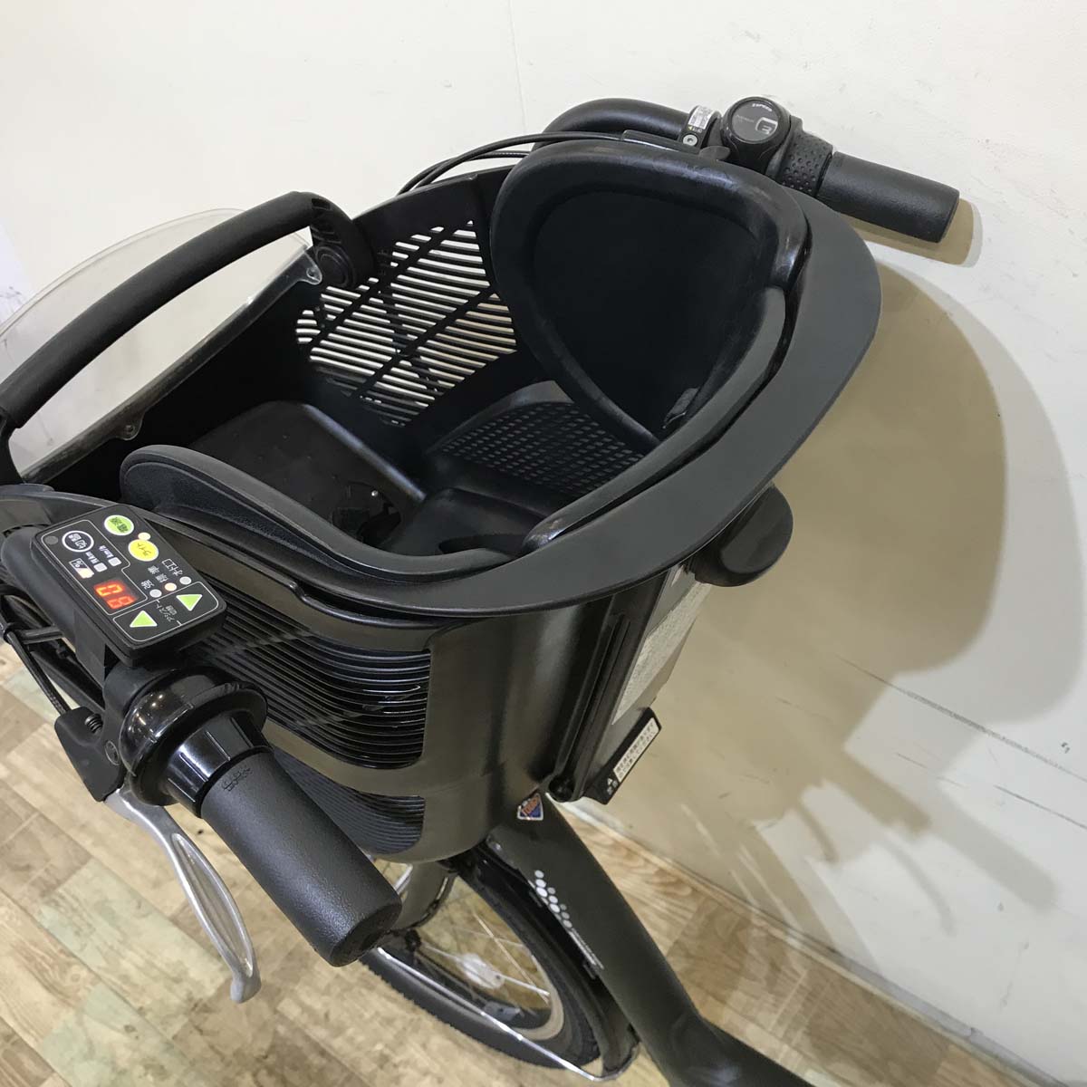 ブリヂストン アンジェリーノ プティット e カーキ 20インチ KX114【中古車】