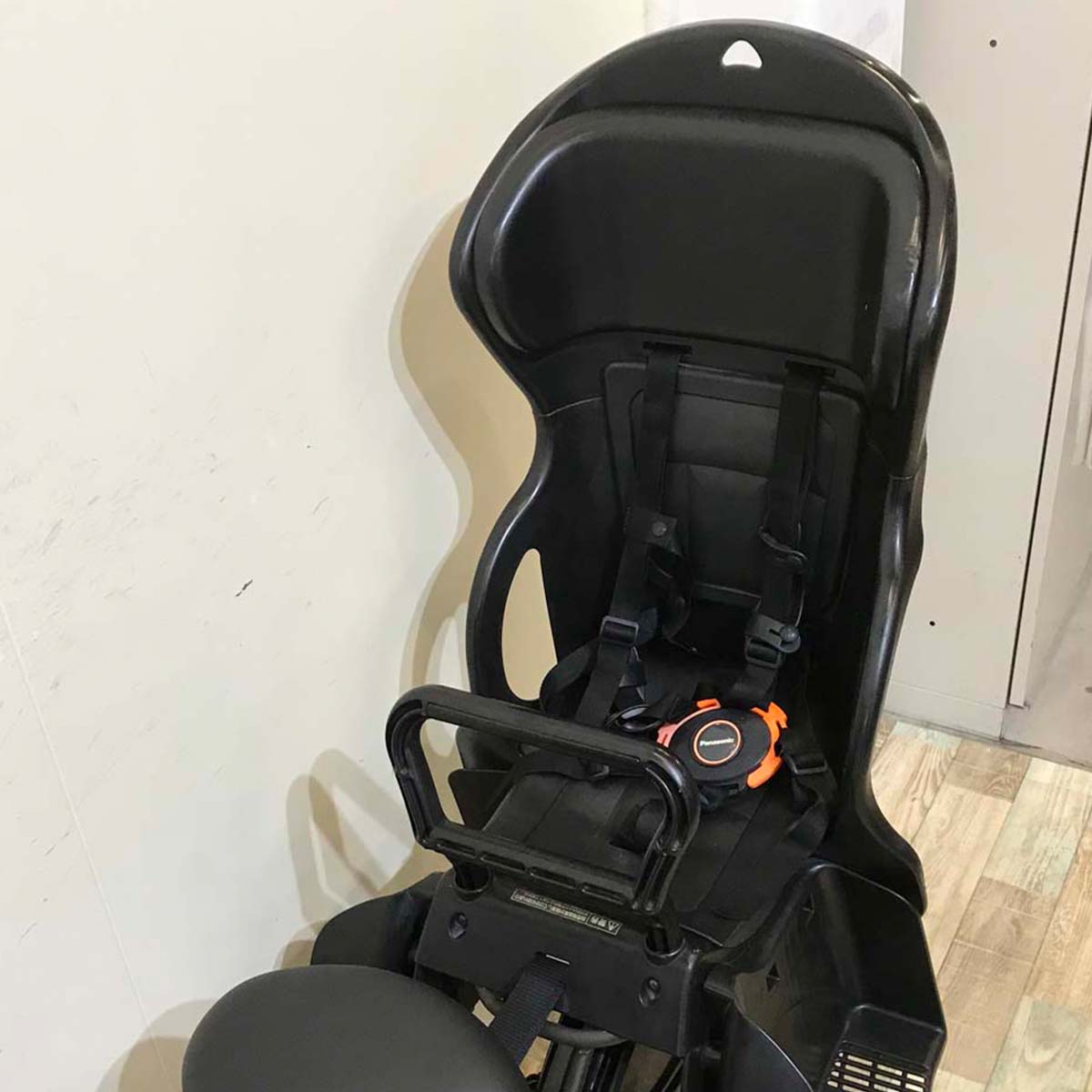 ブリヂストン アンジェリーノ プティット e カーキ 20インチ KX114【中古車】
