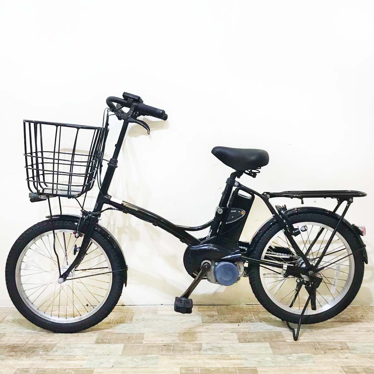 パナソニック グリッター ブラック 20インチ KT067 【中古車】