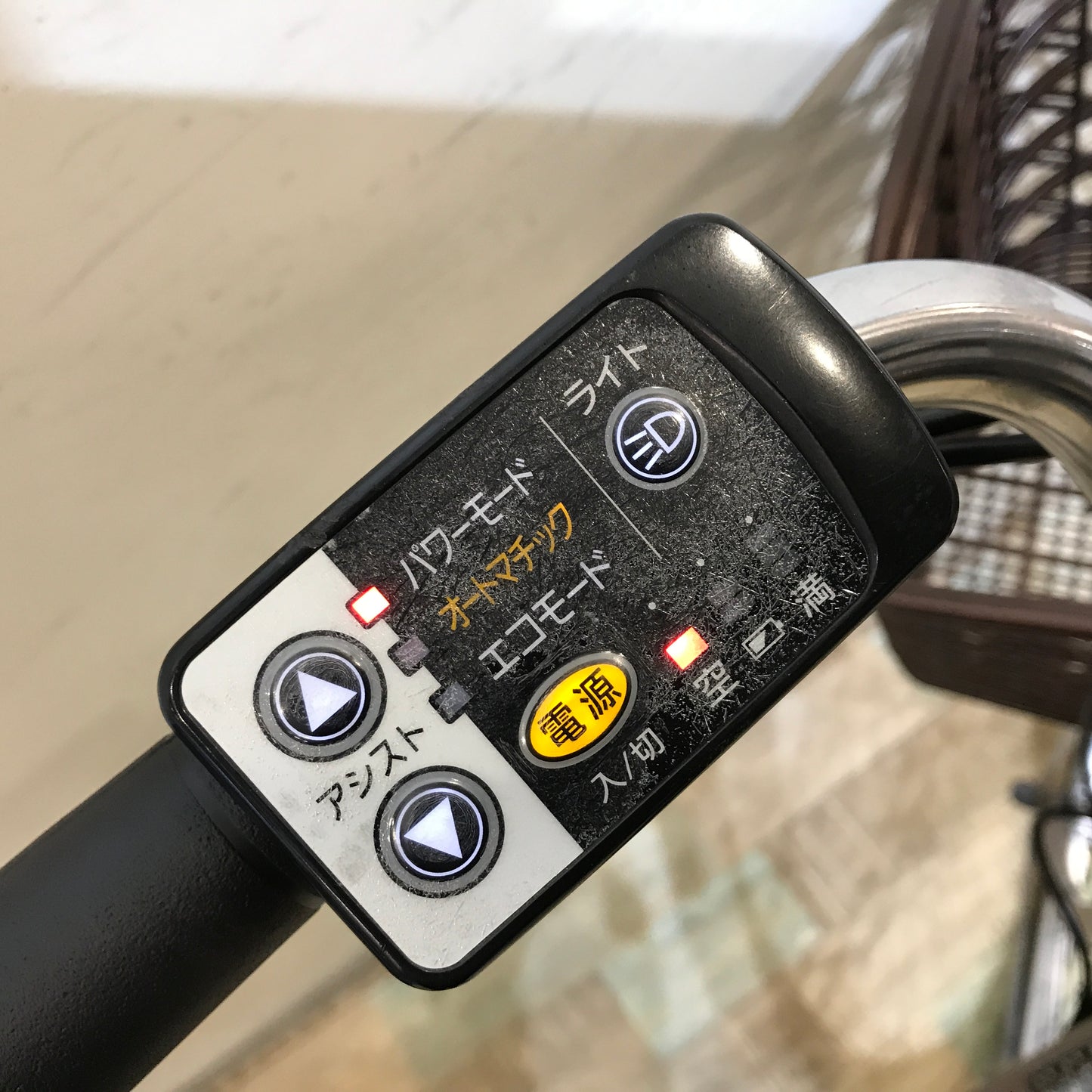 パナソニック ビビ TX ピンク 26インチ KO086 【中古車】