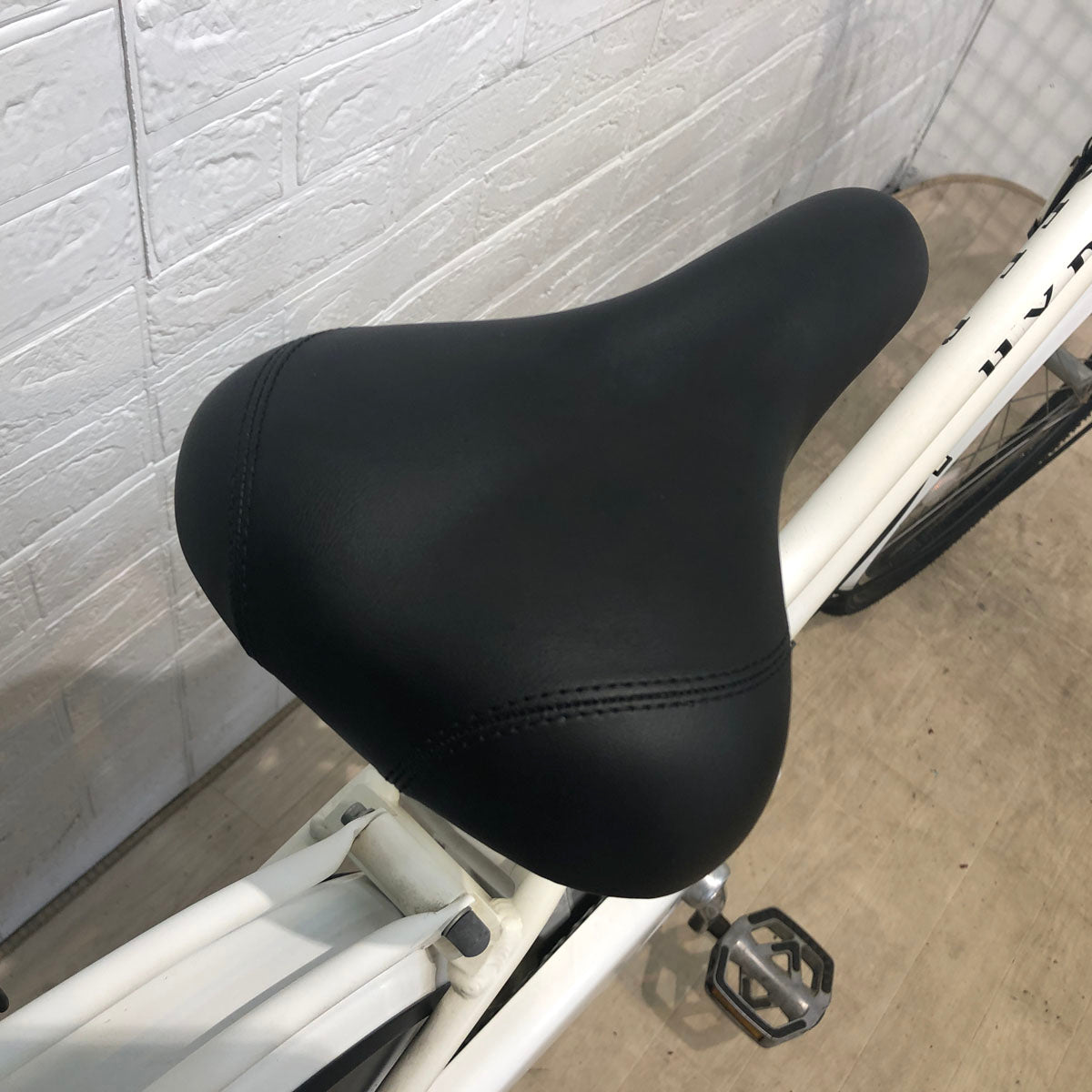 新品バッテリー ブリヂストン HYDEE B ハイディ ビー ホワイト 26インチ YW053 【中古車】