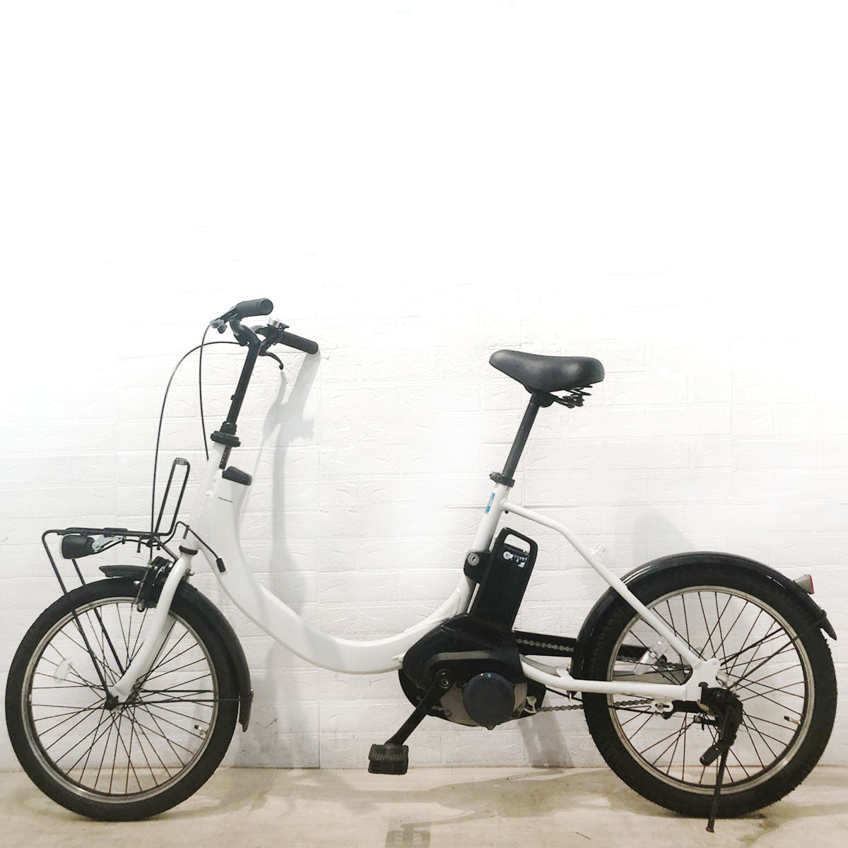 パナソニック SW グレー 20インチ SR374Y 【中古車】