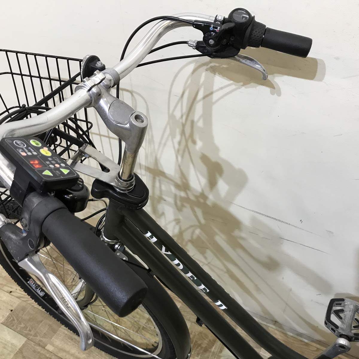 ブリヂストン HYDEE 2 ハイディ ツー カーキ 26インチ KY011 【中古車】