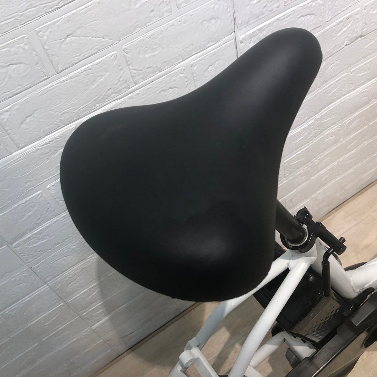 パナソニック SW グレー 20インチ SR374Y 【中古車】