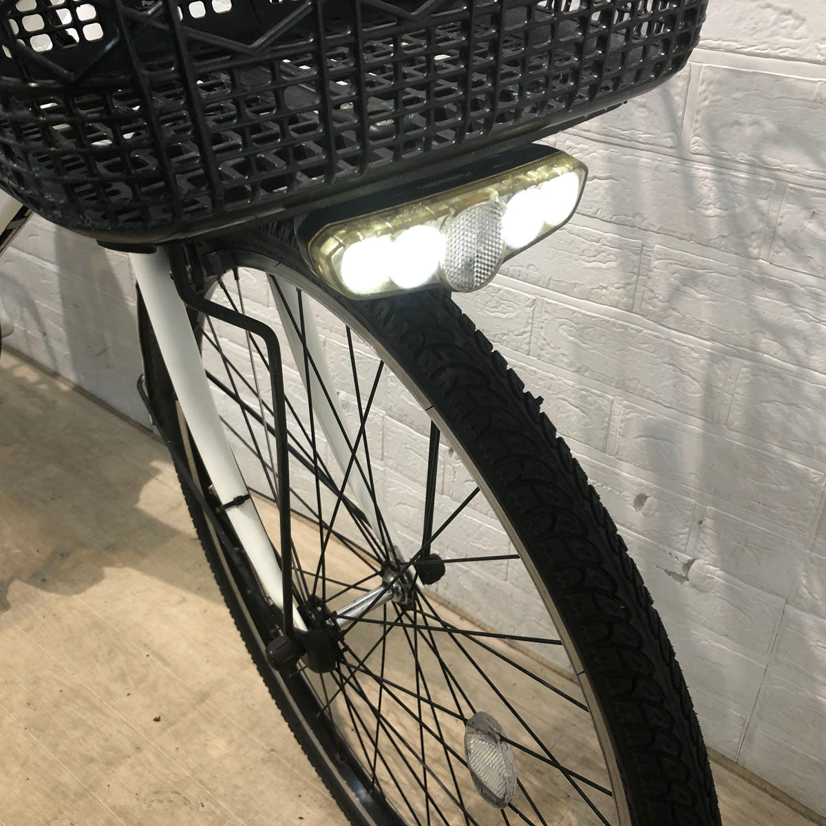 パナソニック ティモ S ホワイト 26インチ YW069 【中古車】