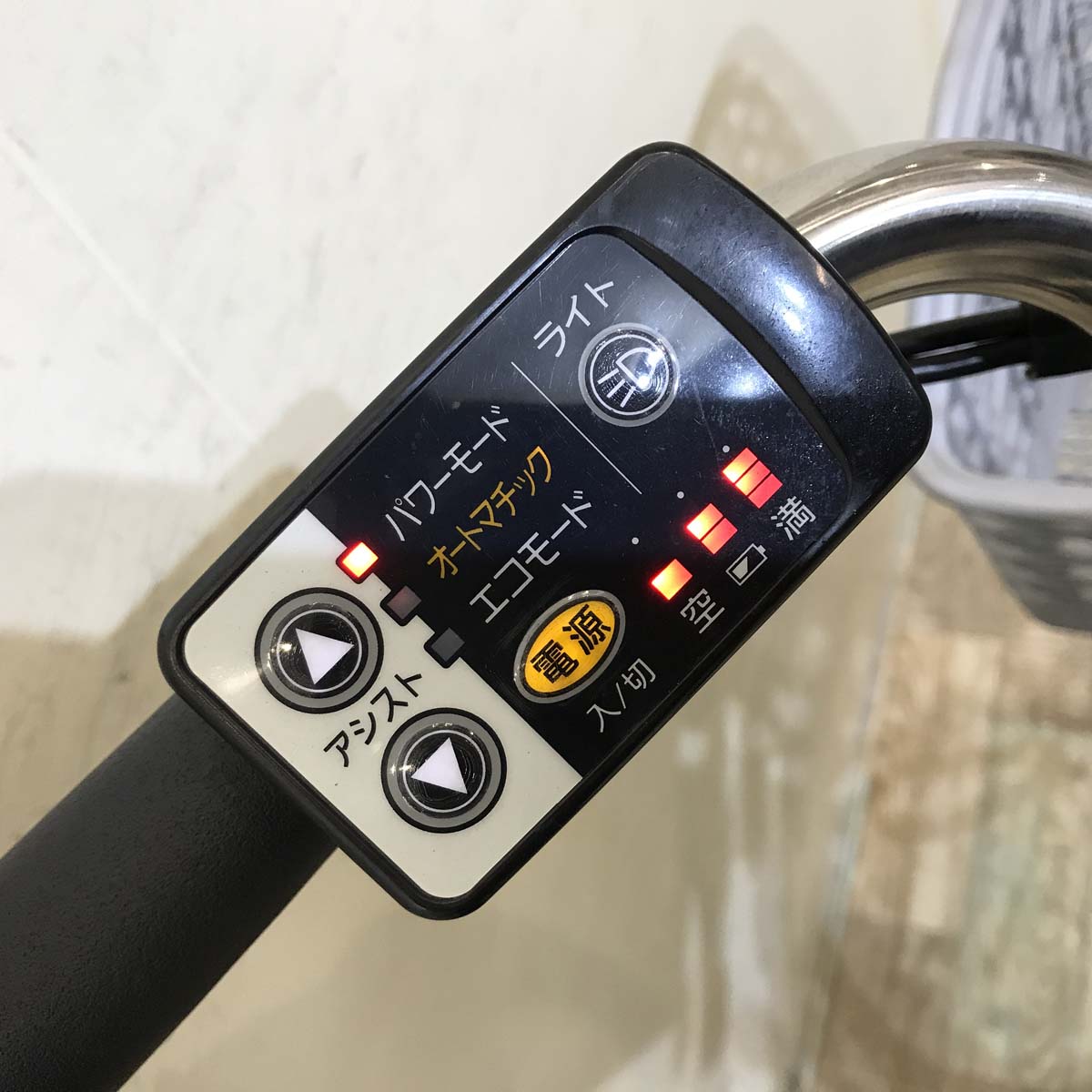 パナソニック ビビ TX シルバー 24インチ KY020 【中古車】