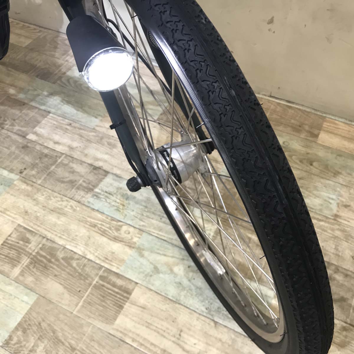 パナソニック ギュット DX カーキ 前22×後26インチ KT101【中古車】