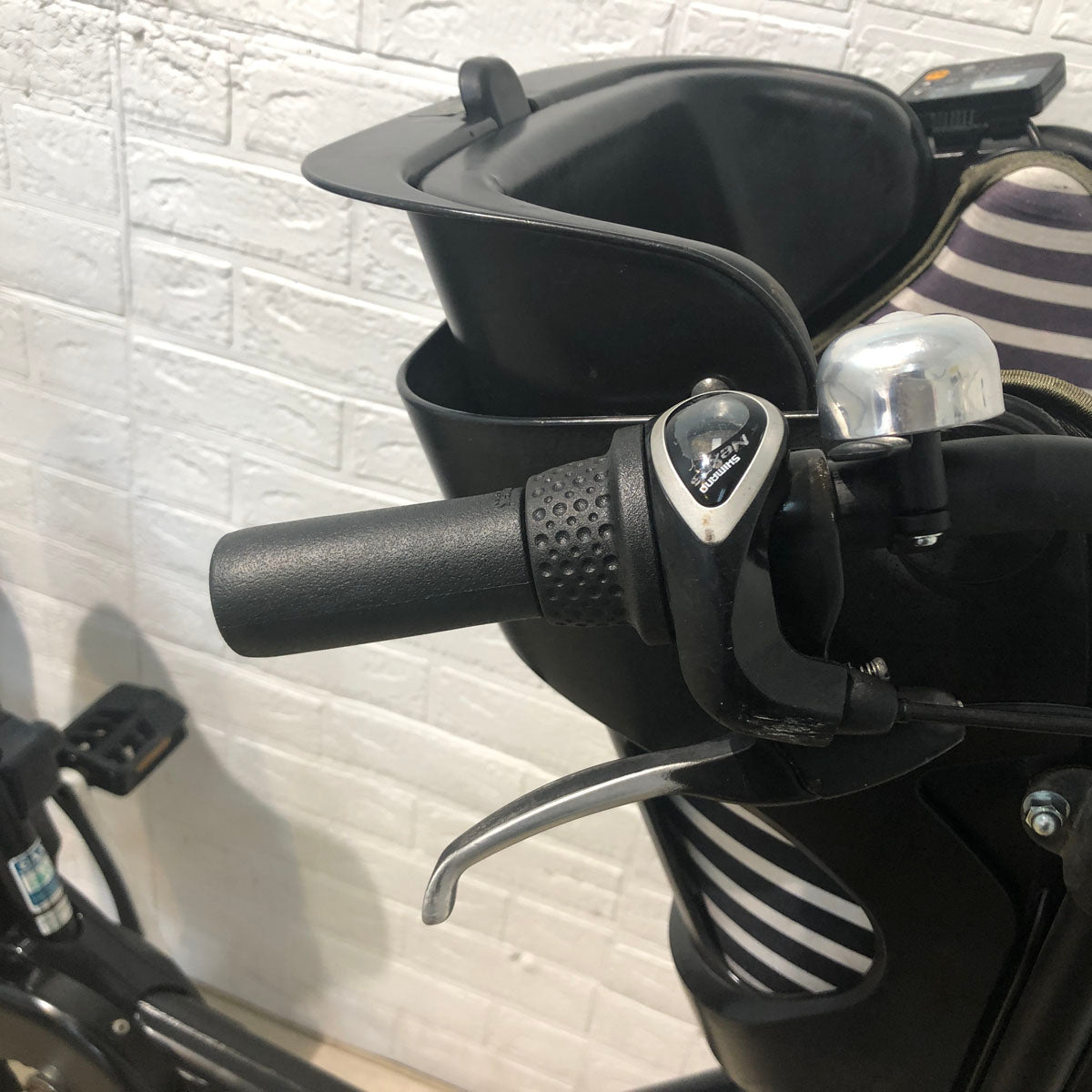 パナソニック ギュット ミニ DX ブラック 20インチ YW078【中古車】