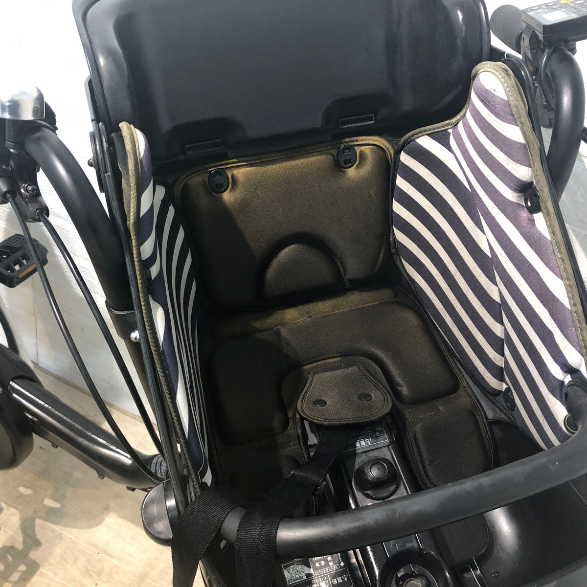 パナソニック ギュット ミニ DX ブラック 20インチ YW078【中古車】