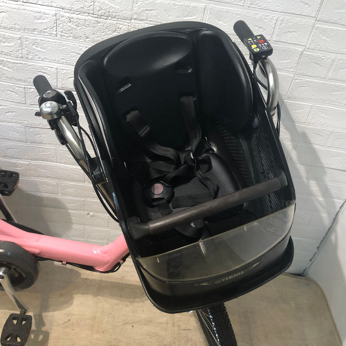 ブリヂストン アンジェリーノ プティット e ピンク 20インチ YW083【中古車】