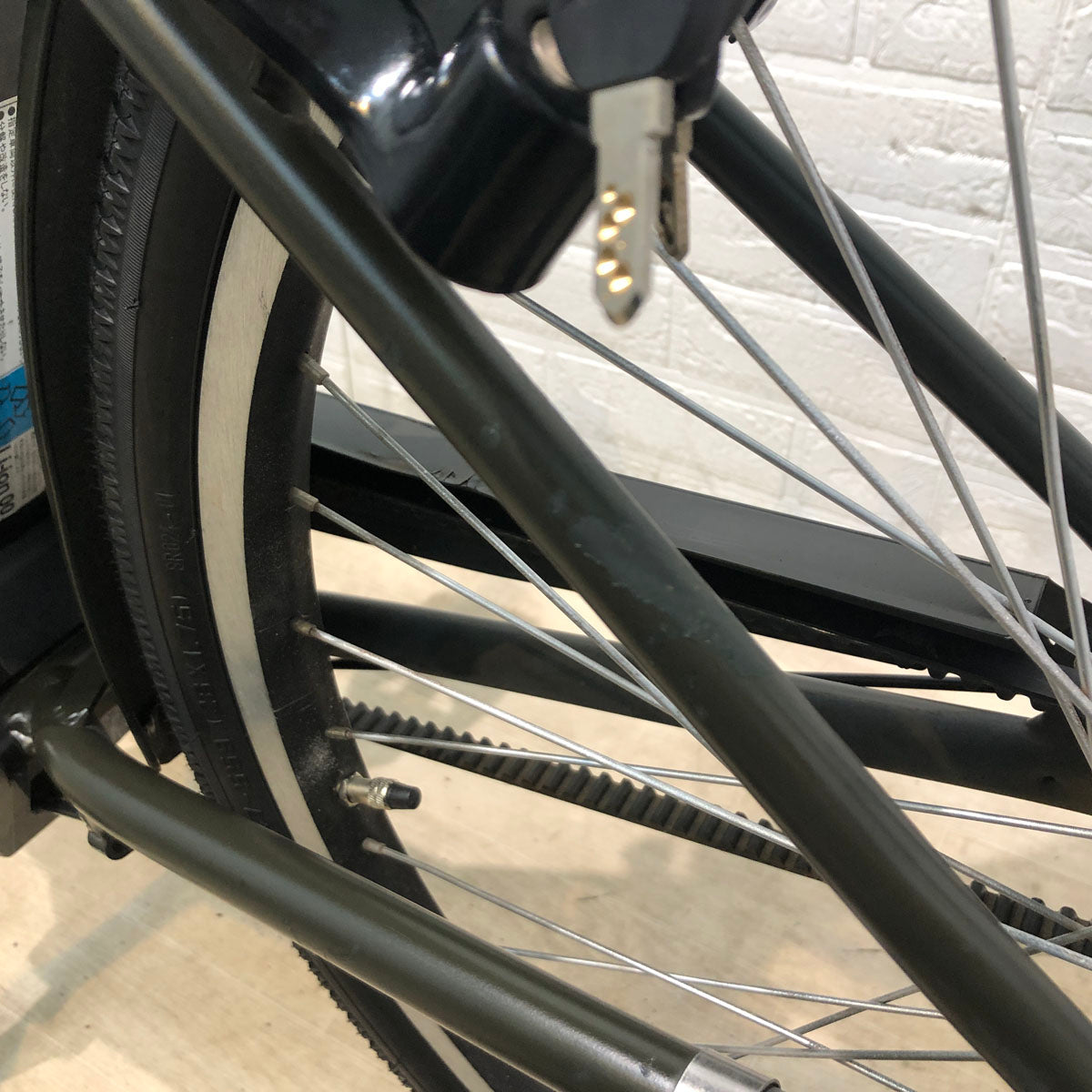ブリヂストン ステップクルーズ e カーキ 26インチ YR095 【中古車】