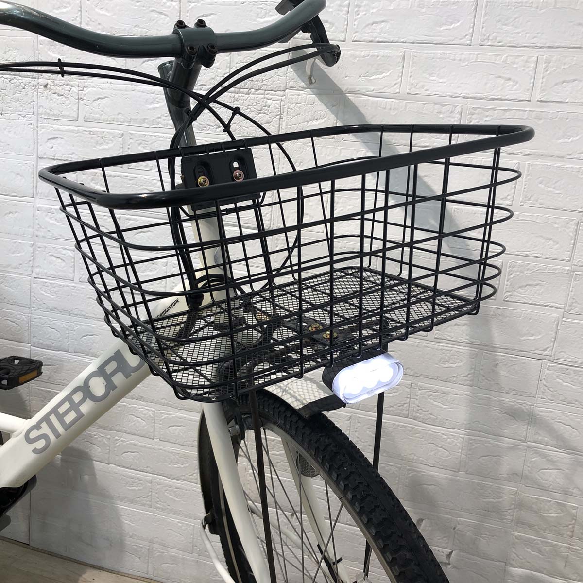 ブリヂストン ステップクルーズ e ホワイト 26インチ YW107 【中古車】